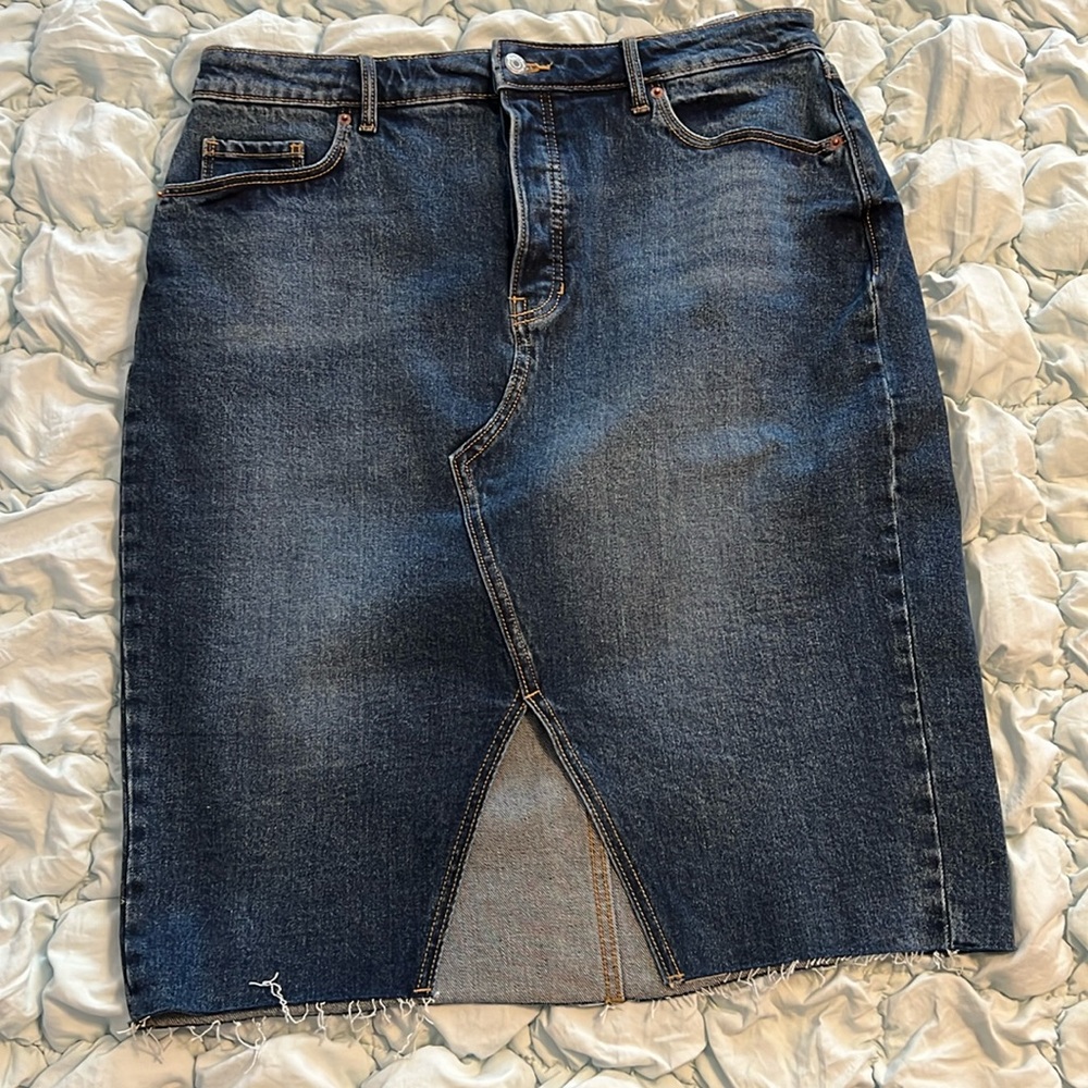 Midi denim skirt